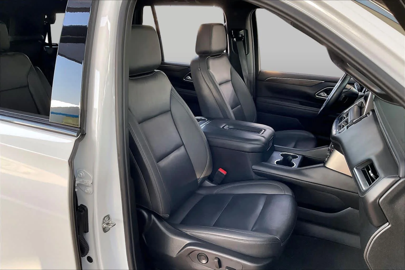 Used 2024 Summit White Chevrolet Z71 image 19