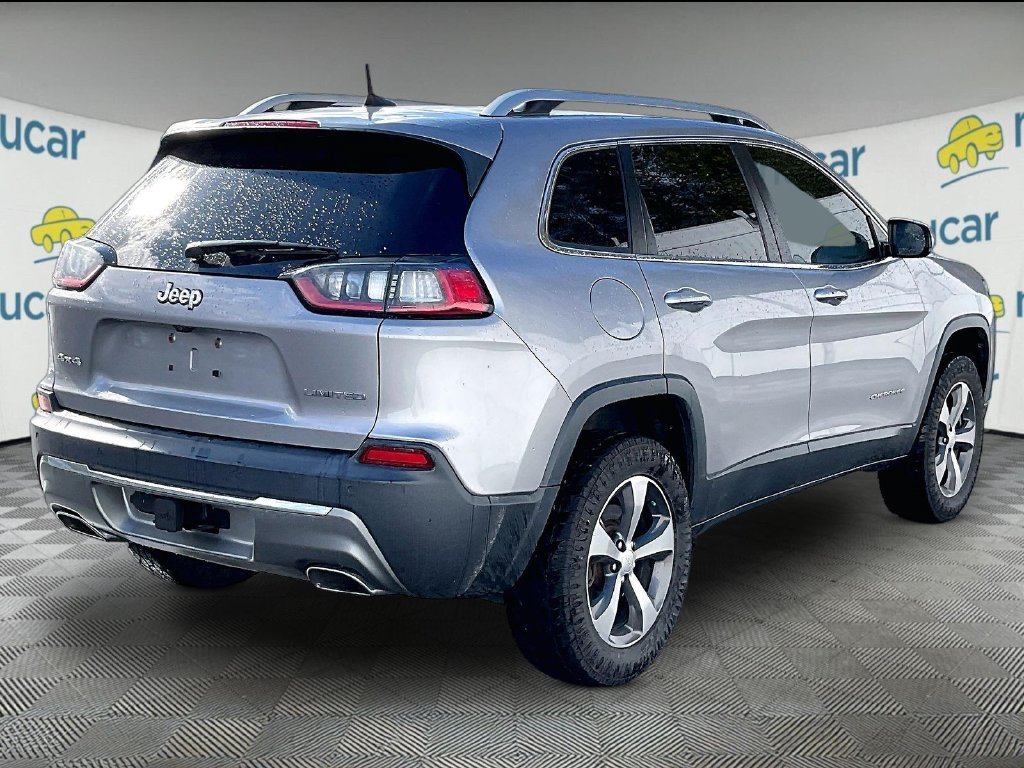 Used 2019 Billet Silver Metallic Clearcoat Jeep Limited image 6