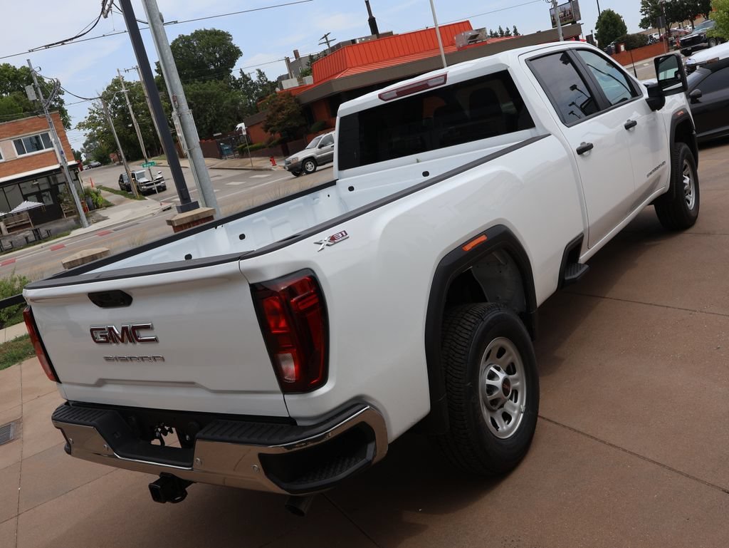 2026 GMC Sierra 3500HD Pro - Photo 7