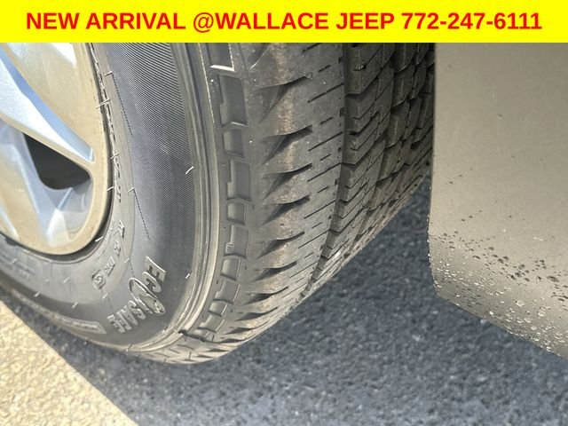 Used 2020 Gray Chevrolet LT image 4