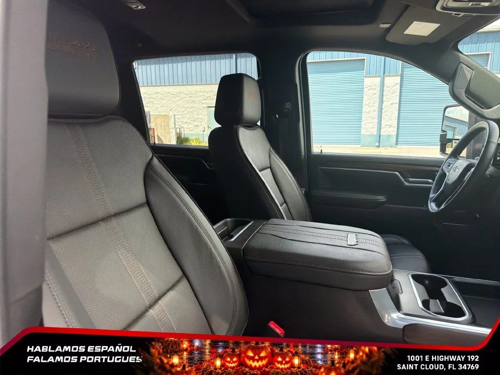 Used 2024 Black Chevrolet High Country image 32