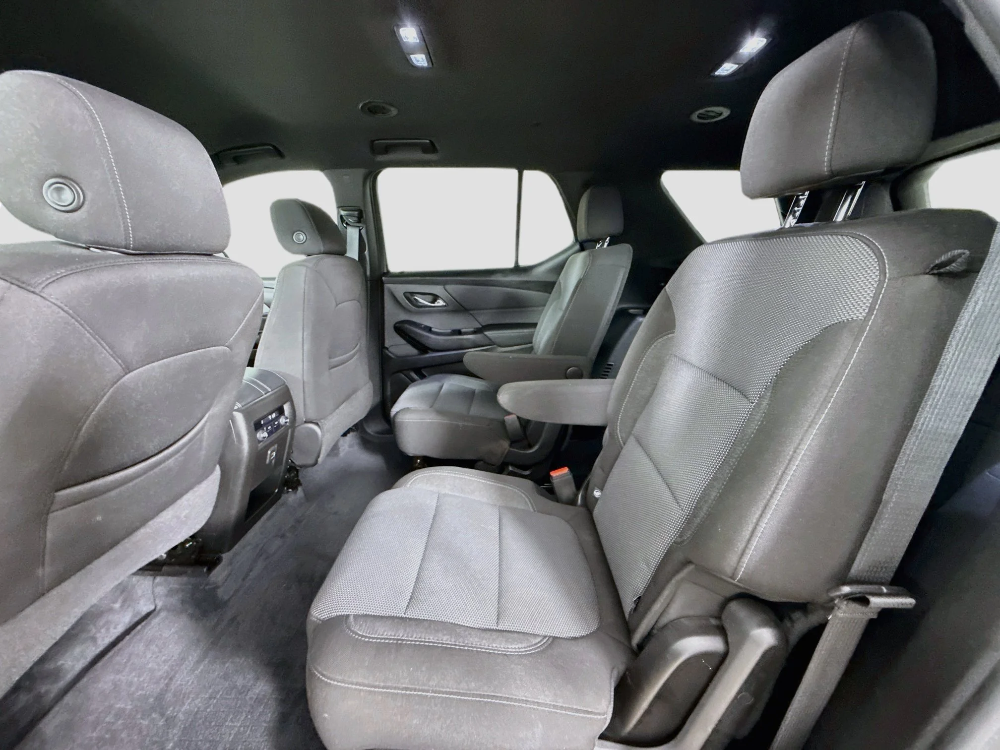 Used 2022 SILVER ICE METALLIC Chevrolet LT Cloth image 26