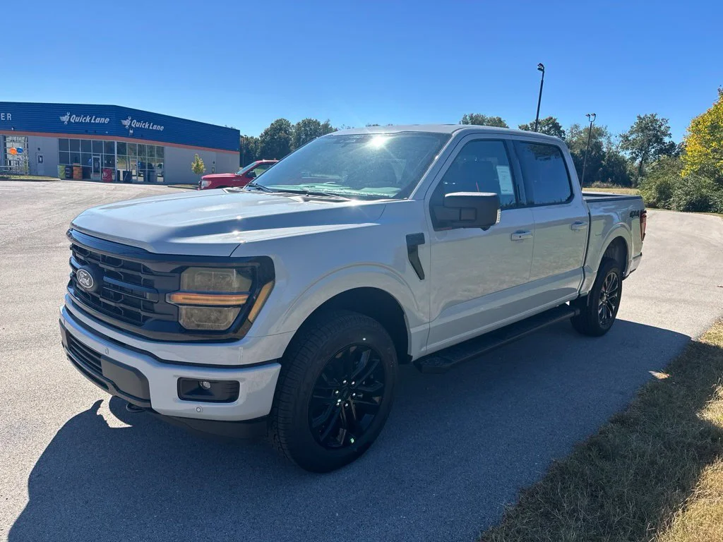 New 2026 Avalanche Ford XLT image 3