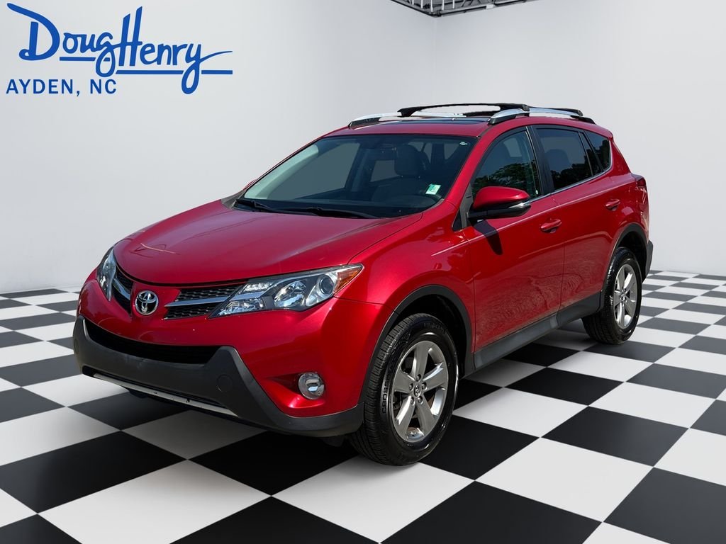 Used 2015 Red Toyota XLE image 1