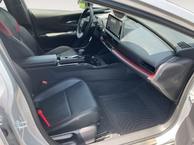 Used 2024  Toyota XSE Premium image 15