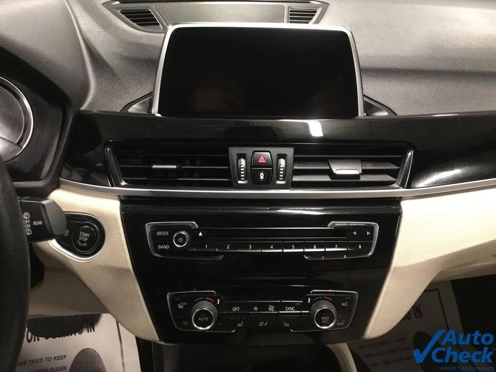Used 2019 Gray BMW xDrive28i image 49