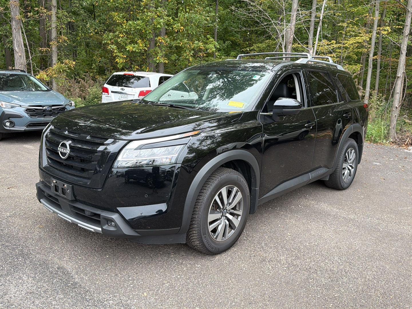 Used 2023 Super Black Nissan SL image 12