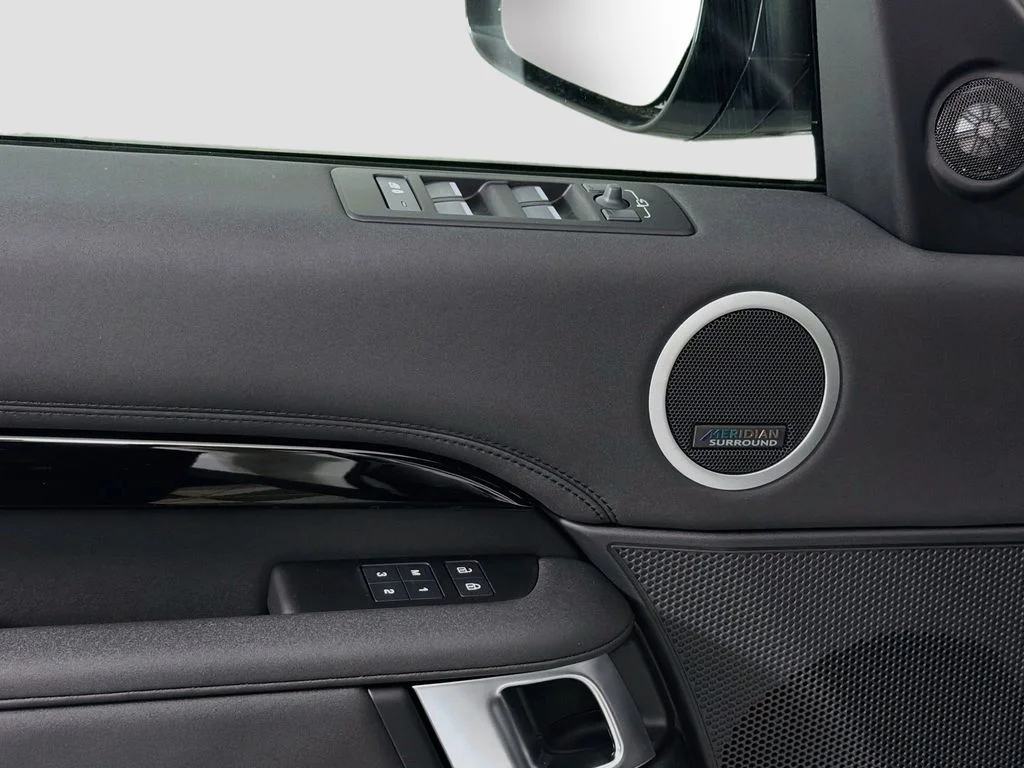 New 2026 Fuji White Land Rover S image 18