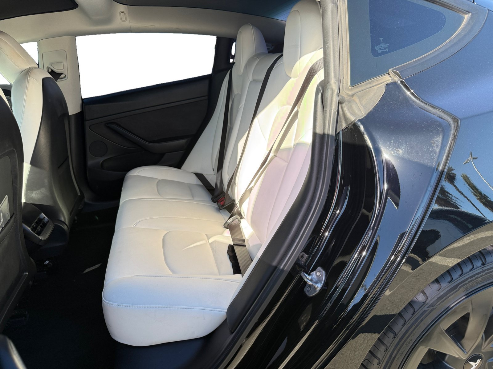 Used 2021 Black Tesla Standard Range Plus image 16