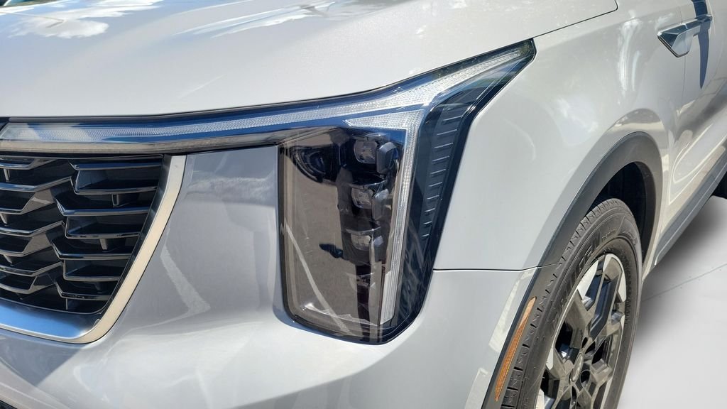 Certified Used 2025 Gray Kia S image 8