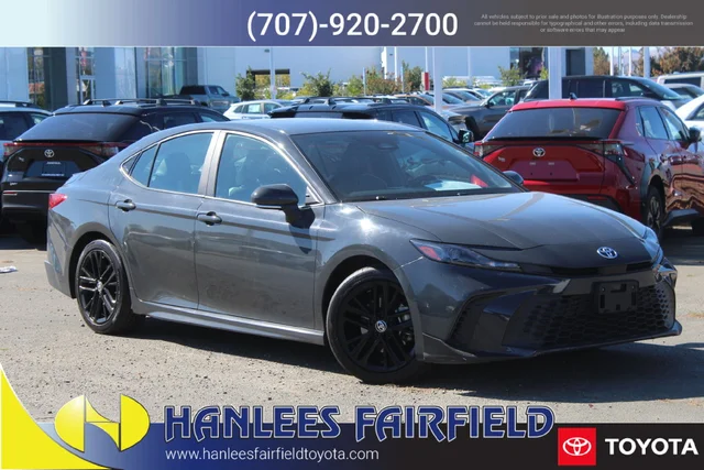 2025 Toyota Camry SE