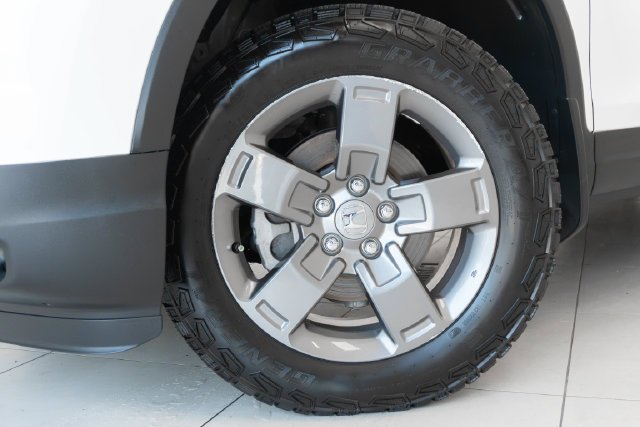 Used 2024 White Honda TrailSport image 2