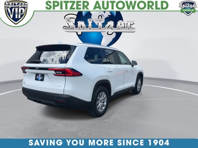 Used 2024 Beige Toyota XLE image 9