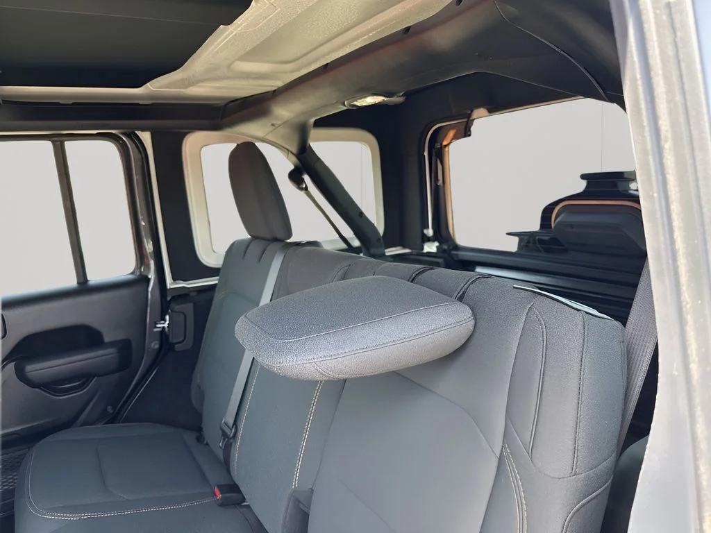 Used 2024 Gray Jeep Sport image 19