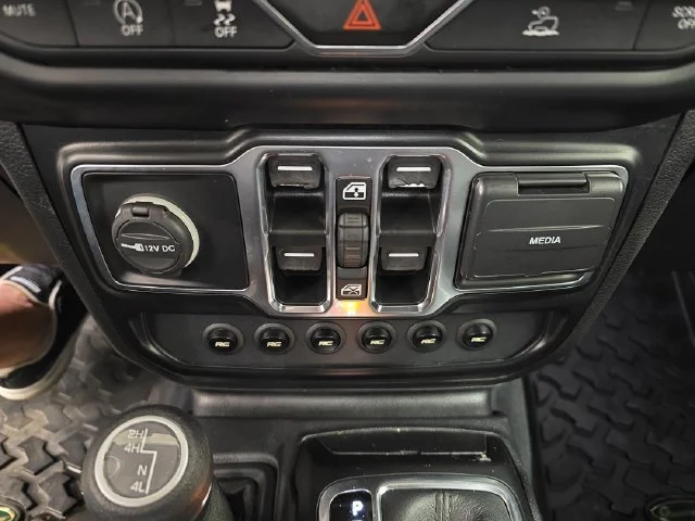 Used 2022 Bright White Clearcoat Jeep Willys image 28
