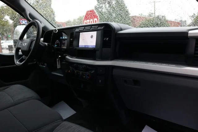 Used 2023 White Ford XL image 31