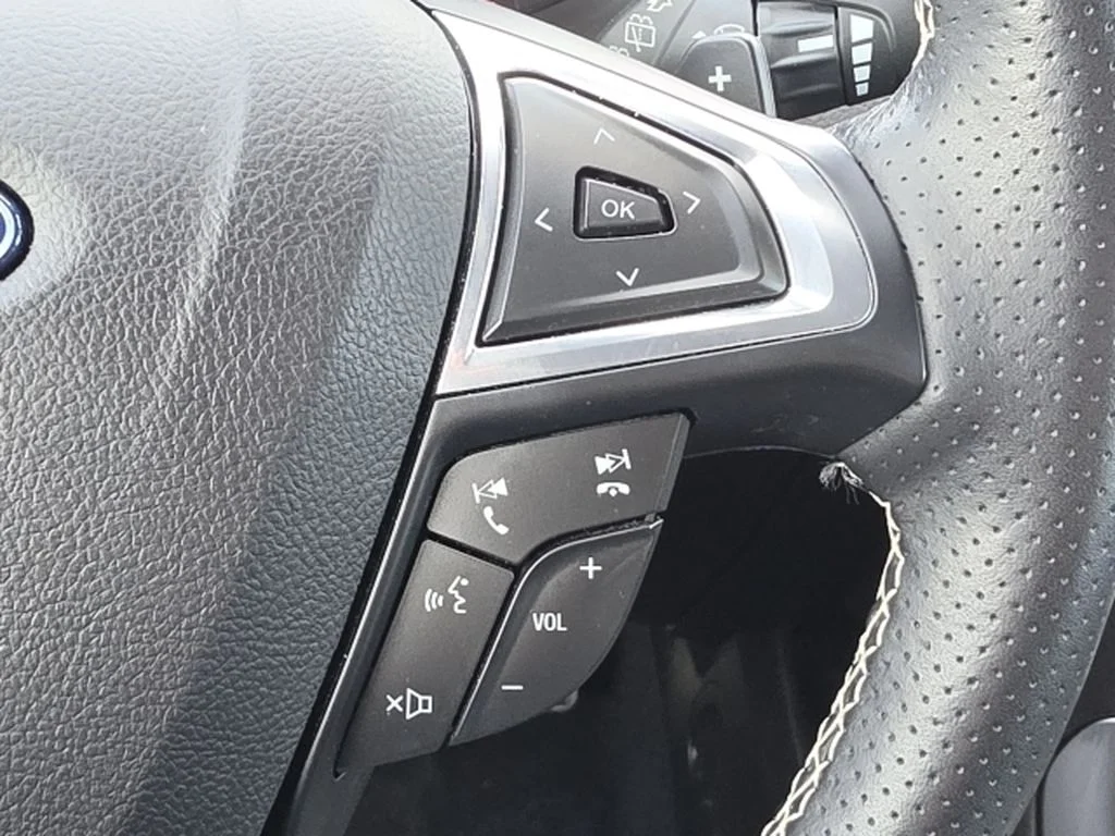 2024 Ford Edge ST - Photo 18