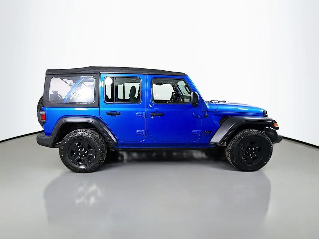 Used 2021 Blue Jeep Unlimited Sport image 5