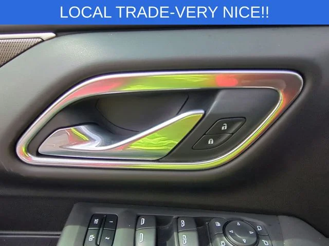 Used 2023 White GMC AT4 image 26