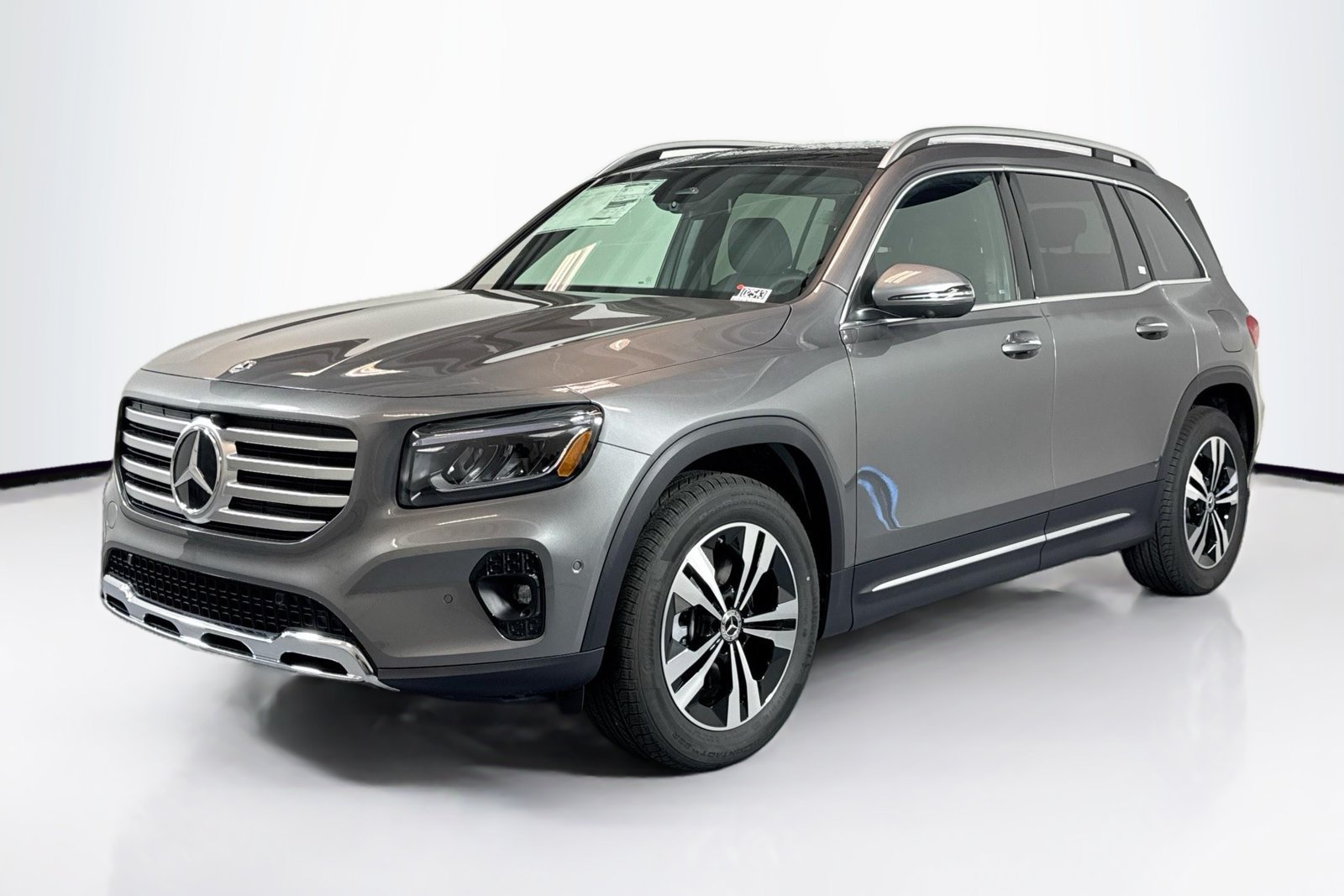 New 2026 Mountain Grey Metallic Mercedes-Benz GLB 250 image 1