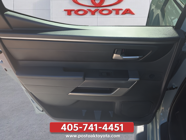 Used 2025  Toyota SR5 image 23