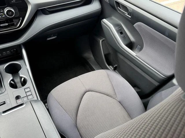 Certified Used 2025 DK. BLUE MC. Toyota LE image 23