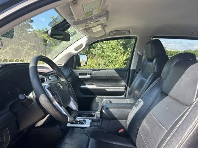 Used 2020 Black Toyota SR5 image 12