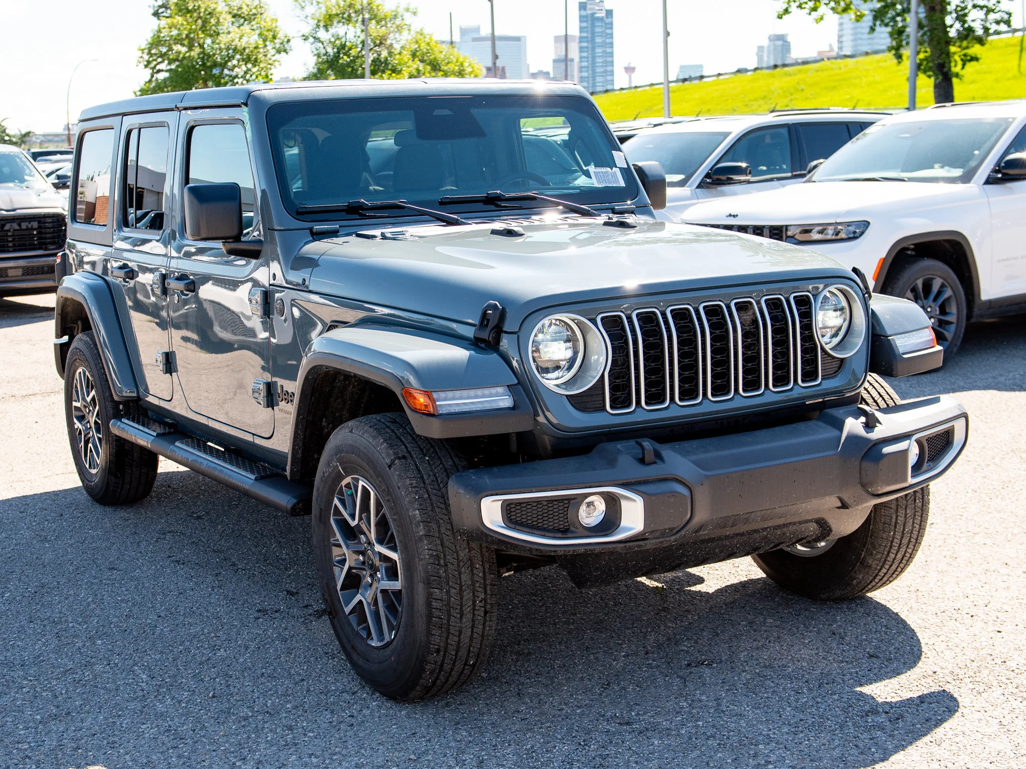 New 2026 Dark blue Jeep Sahara* 4 Door 4x4, Side Steps, Remote Start, Heated Seats image 6