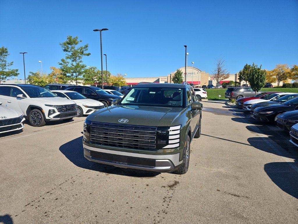 New 2027 Green Hyundai SEL Premium 7P image 1