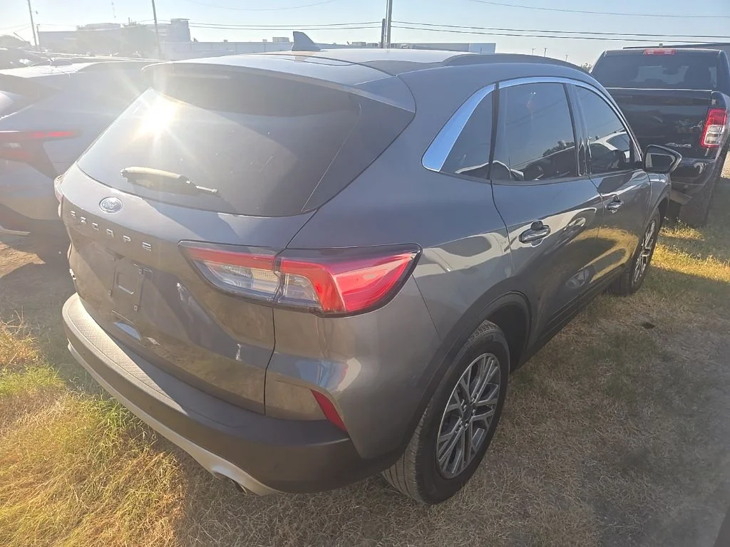 Used 2022 Gray Ford SEL image 3