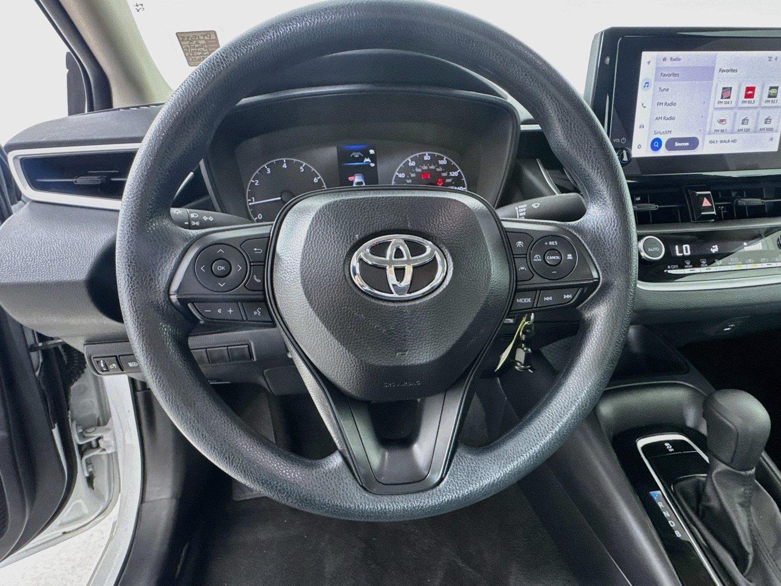 Used 2025 Wind Chill Pearl Toyota LE image 11