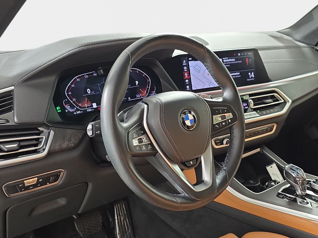 Used 2022 Black Sapphire Metallic BMW xDrive40i image 19