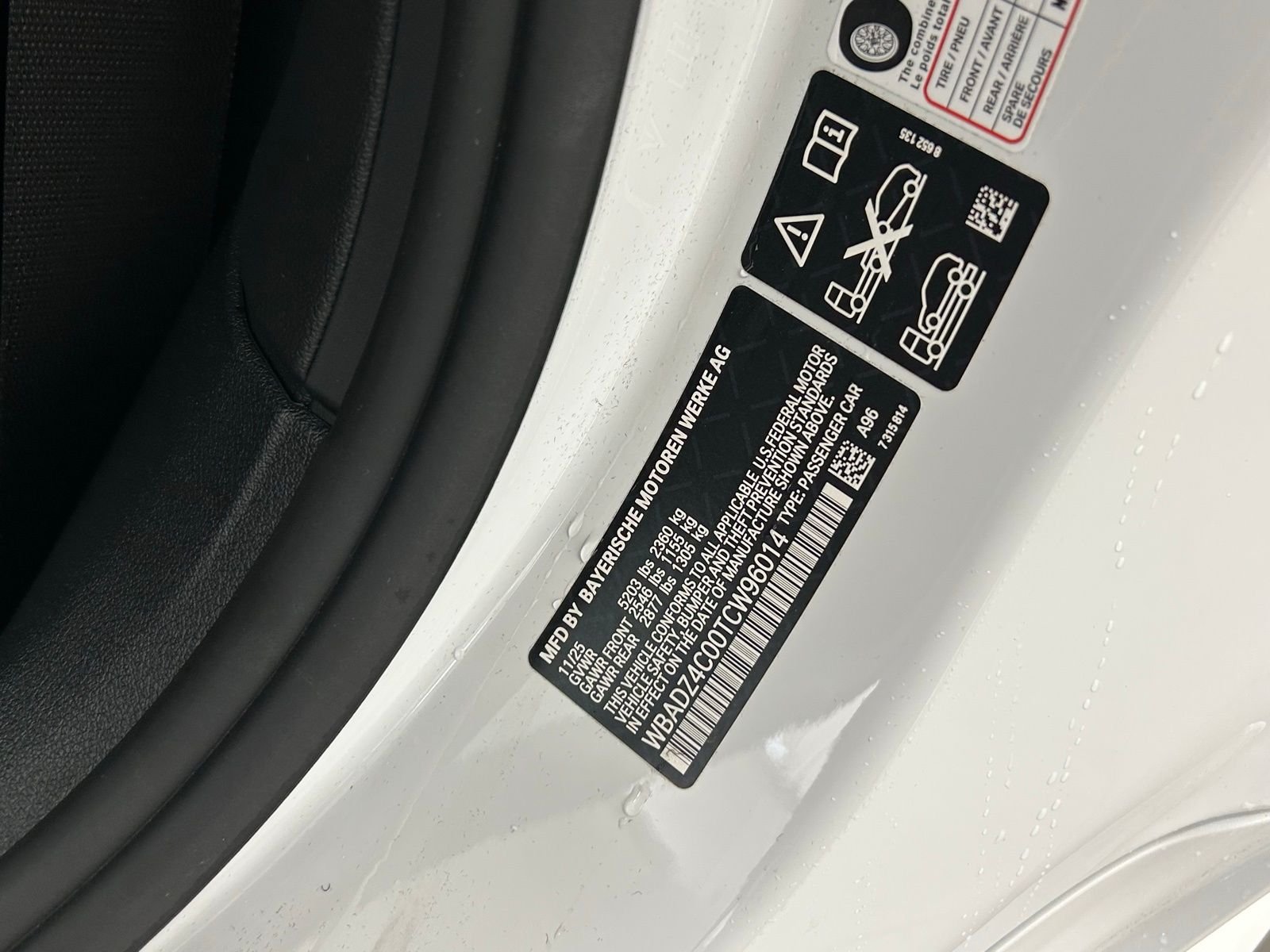 New 2026 Mineral White Metallic BMW 840i image 32