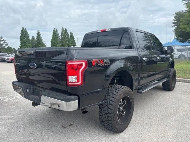 Used 2017 Black Ford XLT image 5