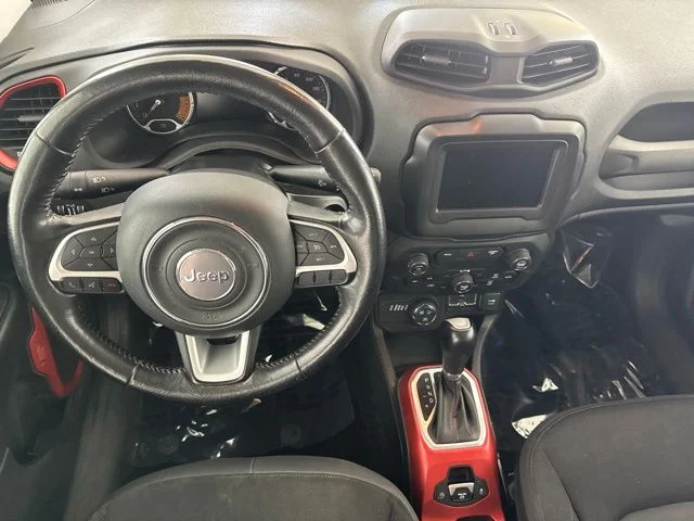 Used 2019 White Jeep Trailhawk image 27
