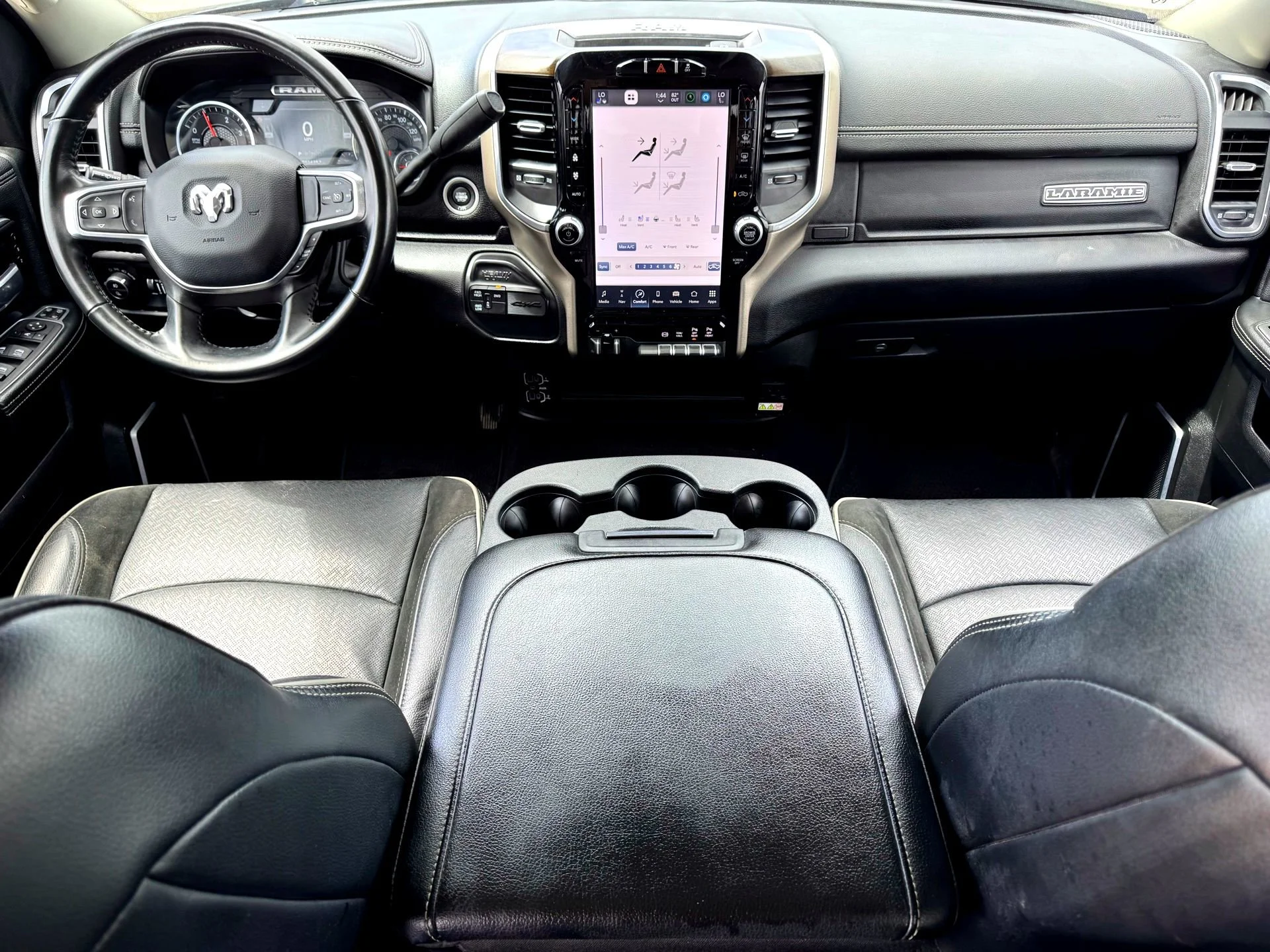 Used 2024  Ram Laramie image 22