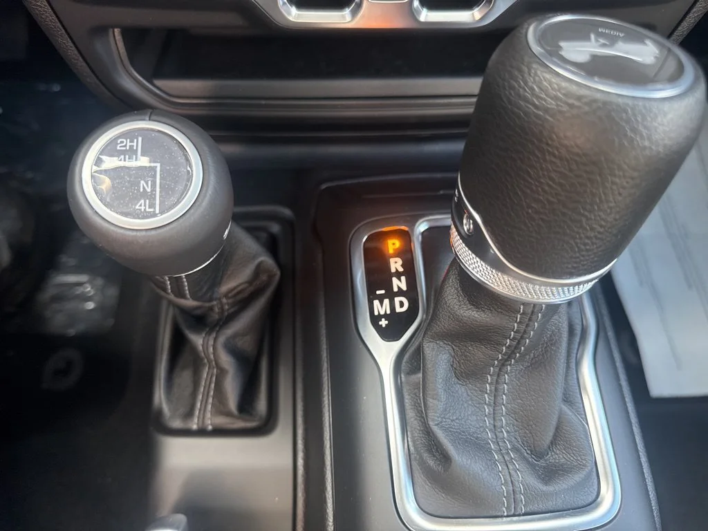 Used 2025 Blue Jeep Sahara image 30
