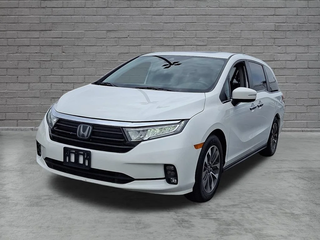 Used 2023 White Honda EX-L image 5