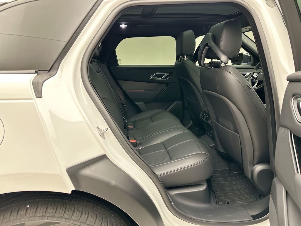 New 2026 Fuji White Land Rover S image 7