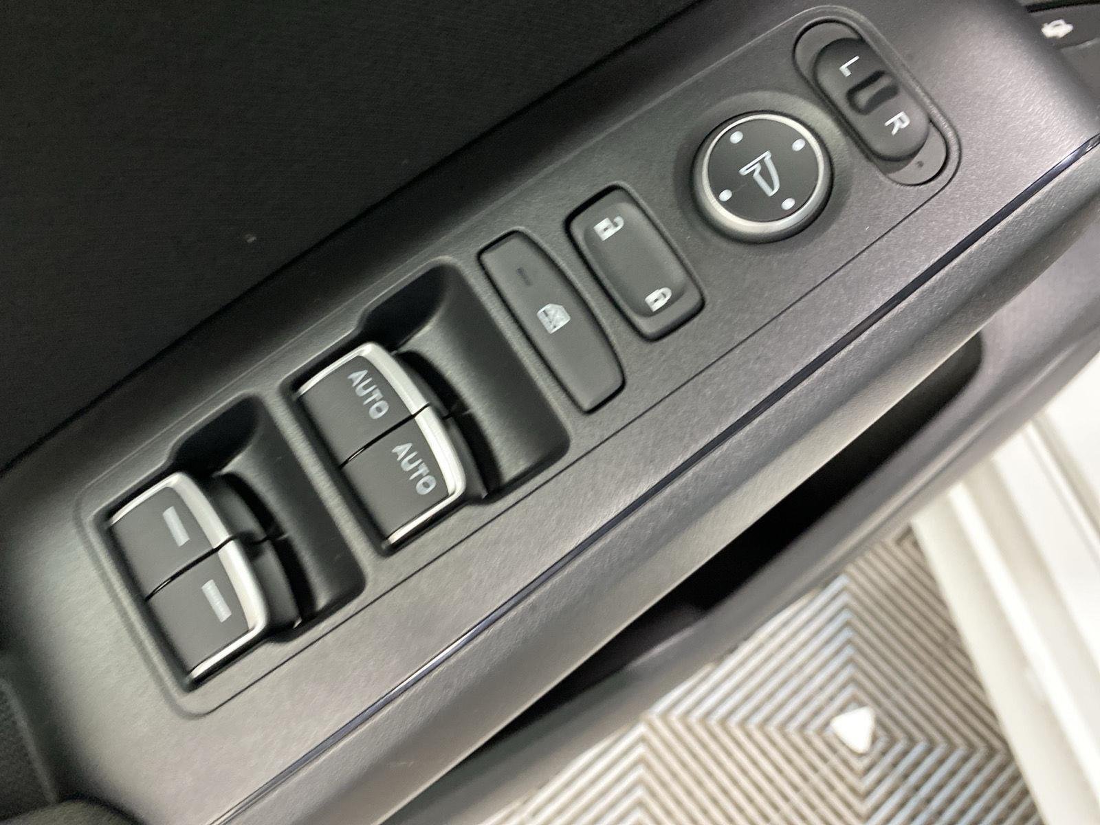 Used 2023 Platinum White Pearl Honda Sport image 14