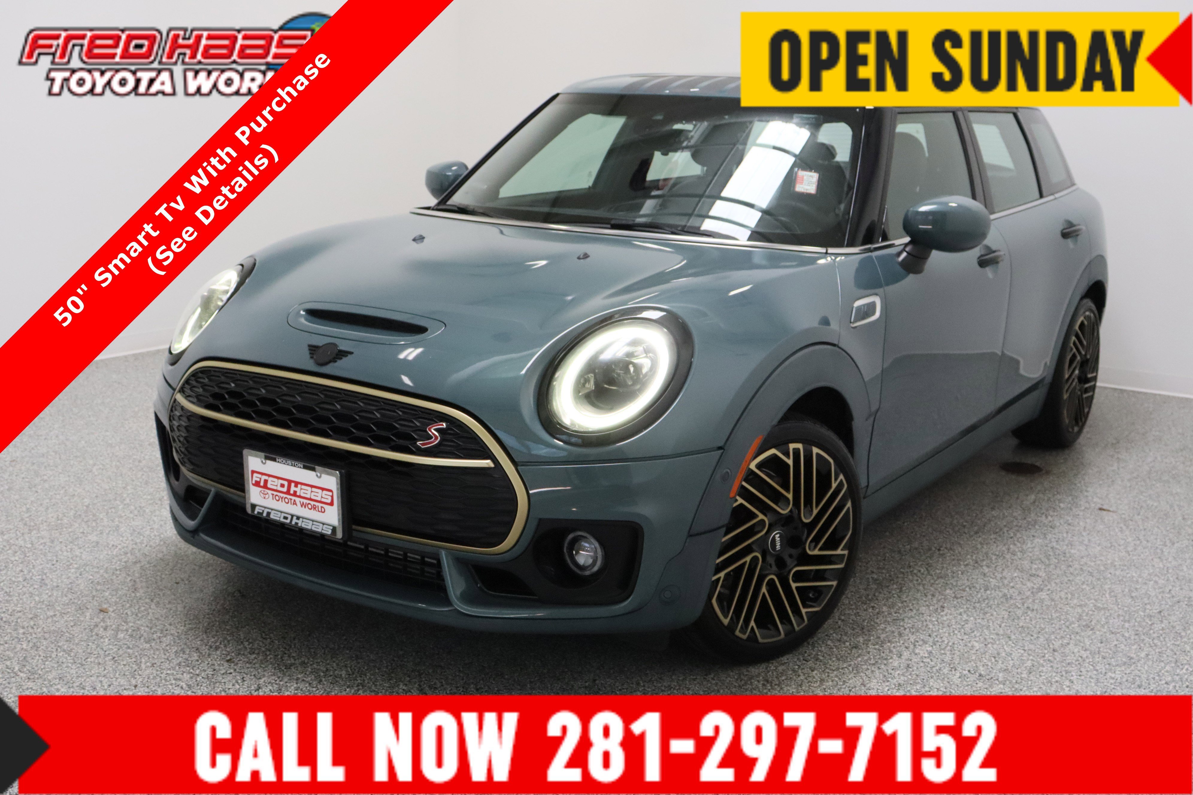 2023 MINI Clubman Cooper S's photo