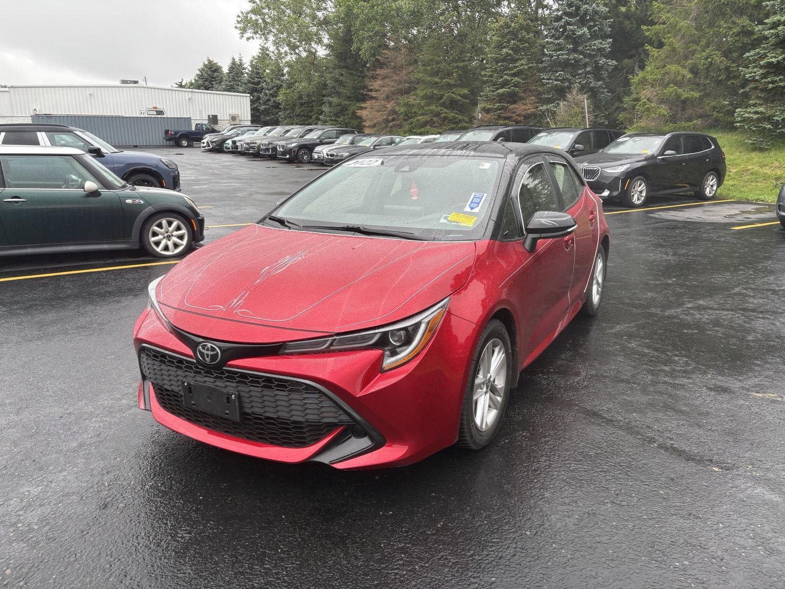 Used 2022 Finish Line Red w/Black Roof Toyota SE image 8