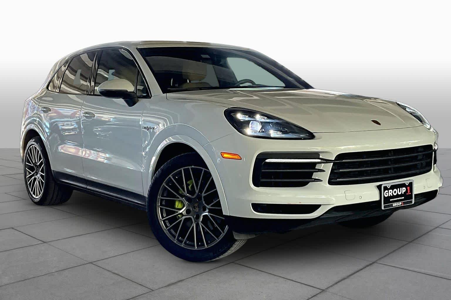 Used 2022 Carrara White Metallic Porsche E-Hybrid image 5