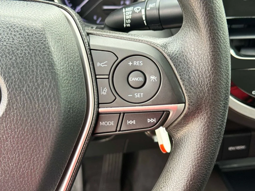 Used 2021 Midnight Black Metallic Toyota LE image 27