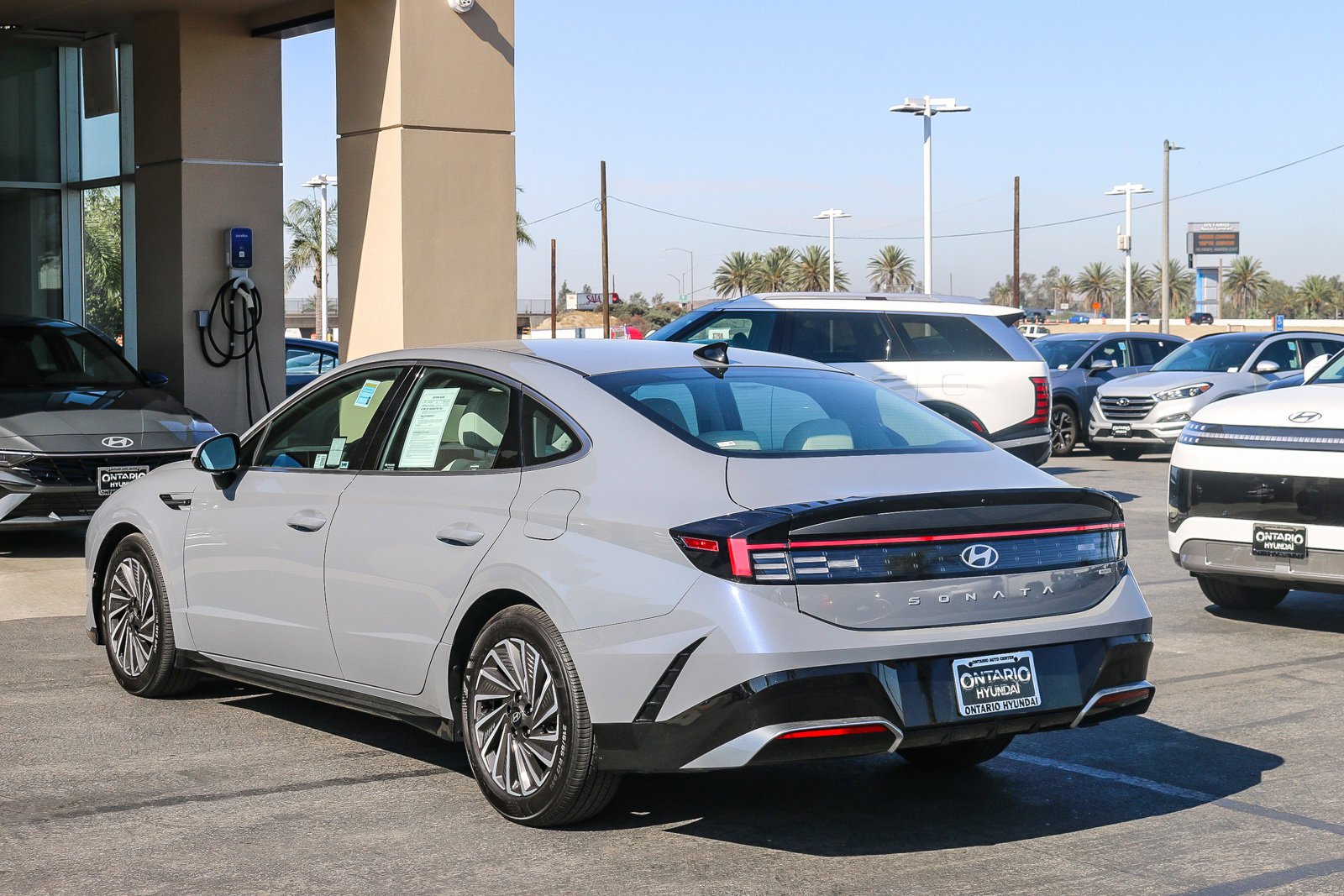 Certified Used 2025 Transmission Blue Hyundai SEL image 7