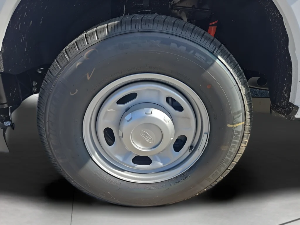 New 2026 Oxford White Ford F-350® XL image 9