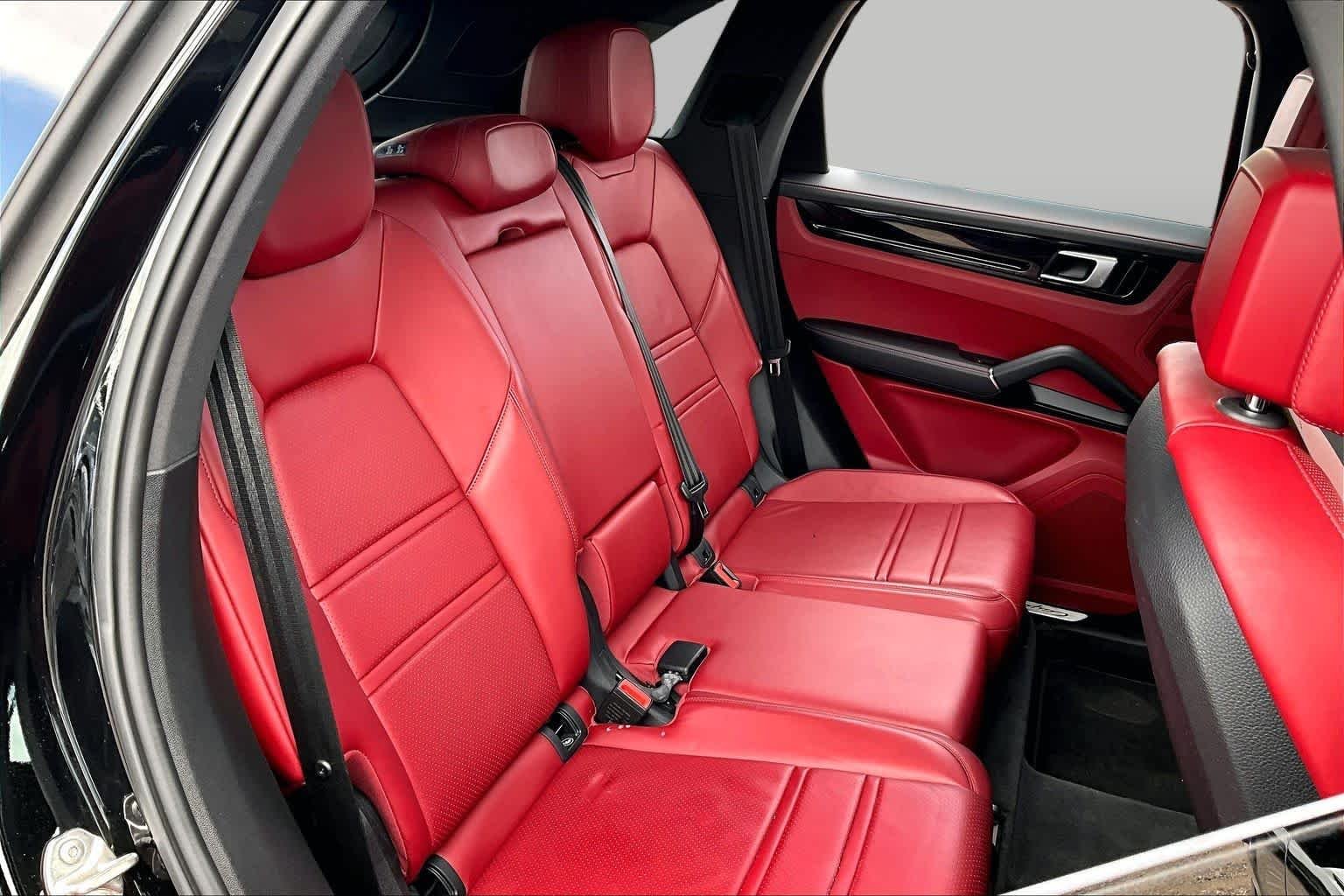 Used 2019 Black Porsche  image 16