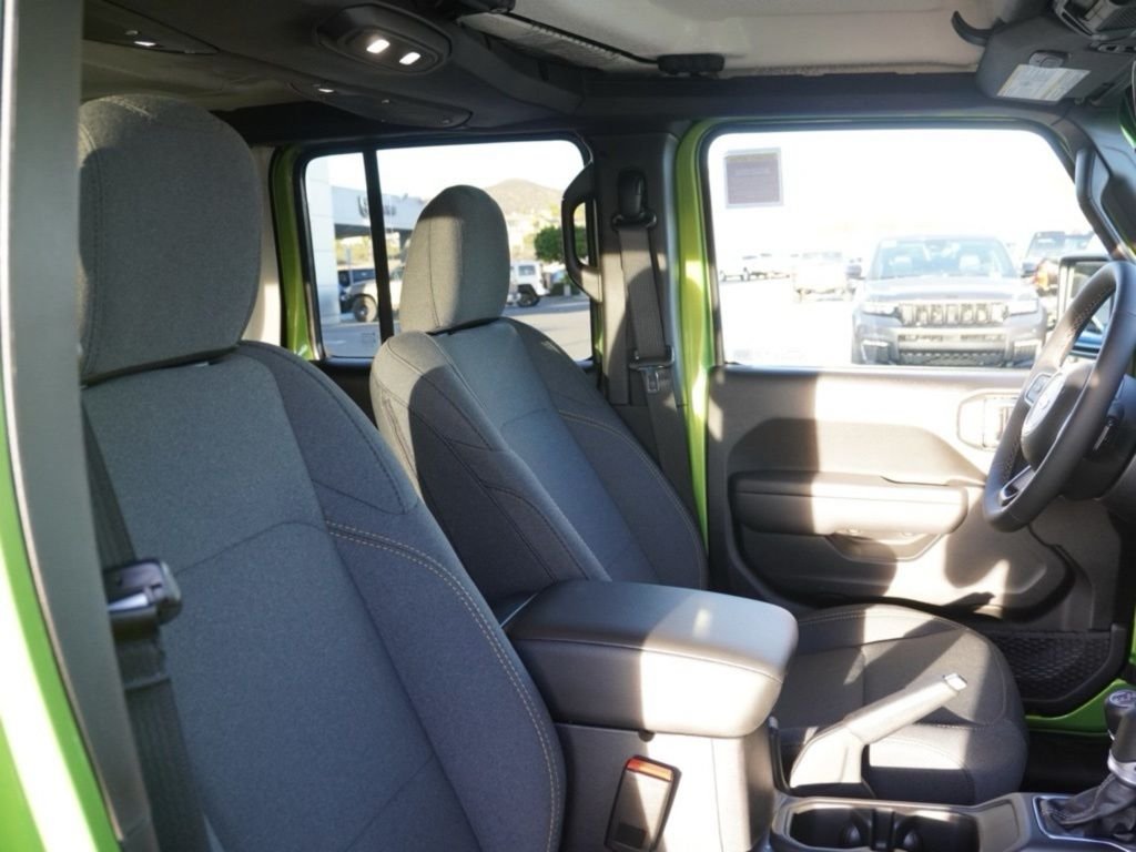 New 2026 Mojito Clear-Coat Exterior Paint Jeep Sport S image 22