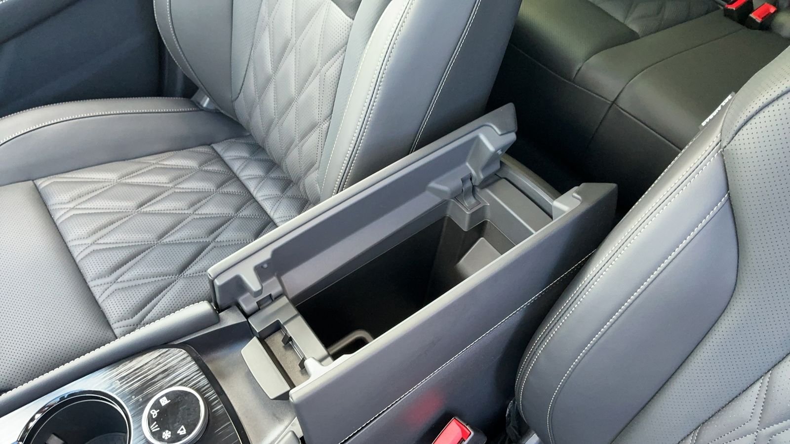 New 2026 Silver Nissan Platinum image 34