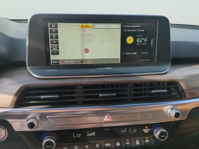 Used 2020 White Kia SX image 24